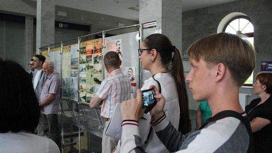 "Polskie losy w dziejach Brześcia". Wystawa na dworcu PKP w Białej Podlaskiej