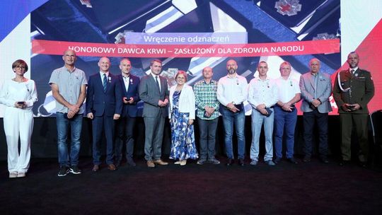 Pomaganie mają we krwi. Superbohaterowie zostali odznaczeni 