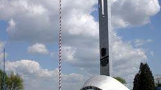 Pomnik Lotnika w Dęblinie (nr 66) - 5 głosów