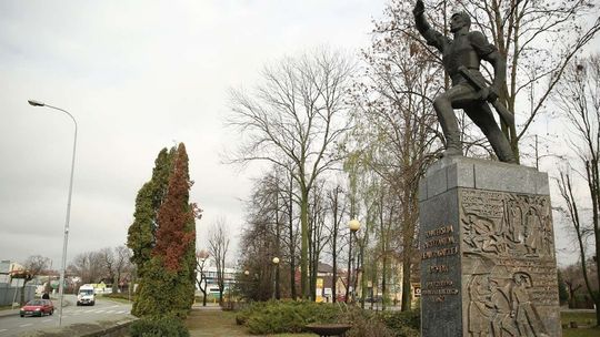 Pomnik Partyzanta w Kraśniku jednak zostaje. Ale musi się dostosować do dekomunizacji