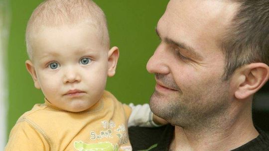 Pomoc dla 1,5 rocznego Jasia: Weź udział w aukcji