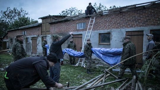 Pomoc finansowa dla ofiar trąby powietrznej. Wiadomo, ile dostaną mieszkańcy