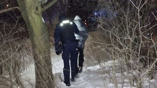 Pomoc nadeszła w ostatniej chwili. Bezdomni chcieli nocować w altankach bezdomni_Świdnik