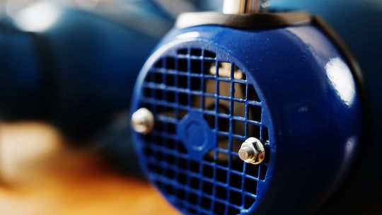 Pompy do farb, lakierów i żywic - jakie rozwiązania zapewniają stabilną pracę z mediami o wysokiej lepkości? Pompy do farb, lakierów i żywic - jakie rozwiązania zapewniają stabilną pracę z mediami o wysokiej lepkości?