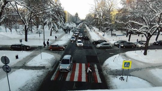 Pomysł mieszkańca Lublina: Zlikwidować pasy na Sowińskiego i zostawić tylko kładkę