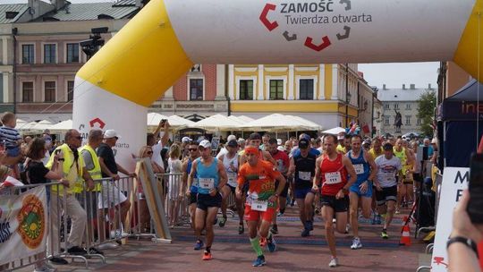 Ponad 150 biegaczy wzięło udział w VII Ogólnopolskim Biegu wokół Twierdzy Zamość