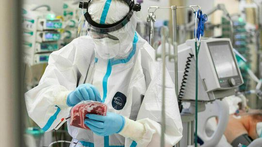 Ponad 57 tys. zakażeń. Osób na kwarantannie więcej niż bezrobotnych