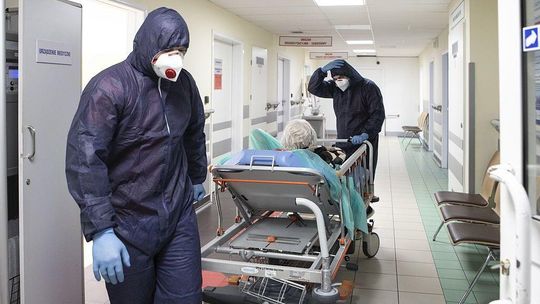 Ponad 7 tysięcy nowych przypadków. Sobotni raport zakażeń koronawirusem