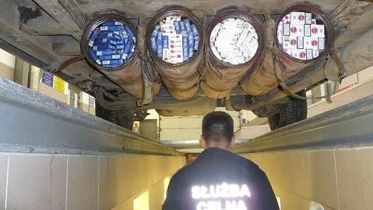 Ponad 9 mln paczek papierosów skonfiskowali lubelscy celnicy