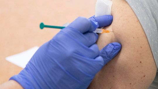 Ponad połowa Polaków chciałaby się zaczepić przeciw COVID-19