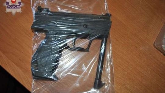 Poniatowa: Imprezował ze znajomym, potem się do niego włamał