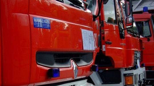 Poniatowa: Spłonęła część dachu w bloku