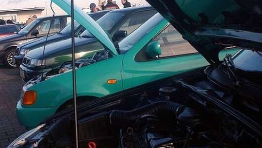 Porady przed kupnem samochodu. Internet zastąpił szwagra 