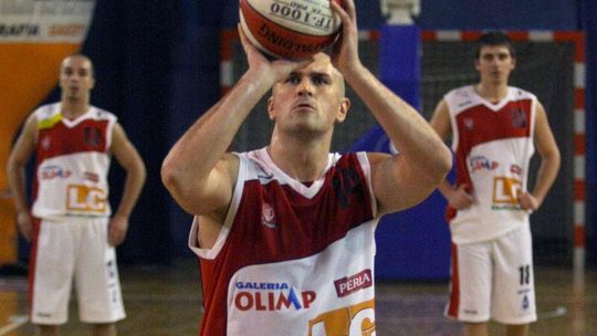 Porażki Olimpu-Startu i Novum