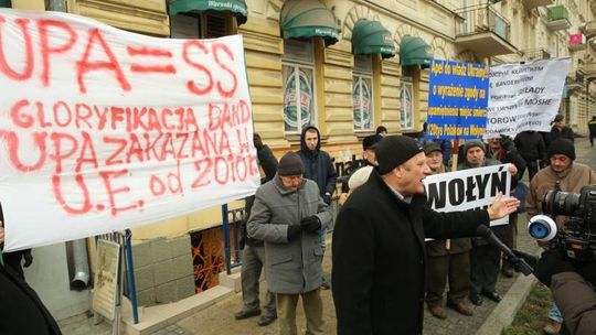 Poroszenko w Lublinie. Protest narodowców przed CK (wideo)