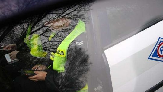 Porsche, toyota, nissan, skoda i opel. Tirem wjechał w auta zaparkowane przy ul. Zemborzyckiej