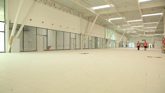 Port Lotniczy Lublin: Biały montaż na lotnisku