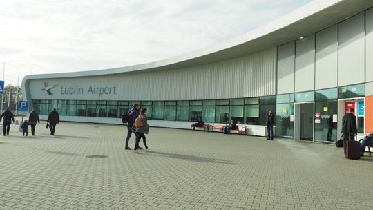 Port Lotniczy Lublin wciąż na wielkim minusie. Konieczna była uchwała dotycząca dalszego istnienia spółki