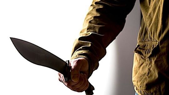 Pościg ulicami Lublina. Kierowca rzucił się na policjantów z maczetą 