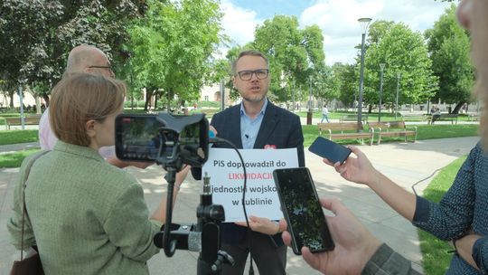 Poseł Michał Krawczyk kontratakuje