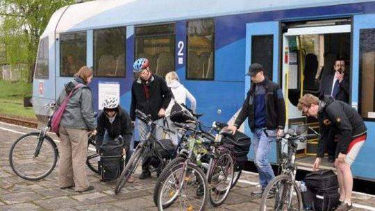 Poseł pyta: Co z budową przystanków dla szynobusów w Zamościu?