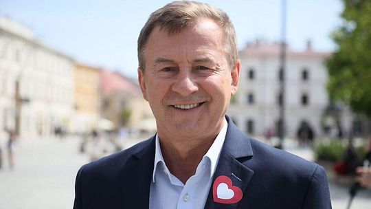 Poseł tłumaczy nieobecność w Sejmie. Pokazał zaświadczenie lekarskie