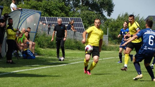 Posiłki z Warszawy pomogły odnieść Astrze Leśniowice historyczny sukces