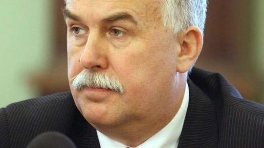 Postać bohaterskiego dowódcy AK z Zamojszczyzny budzi kontrowersje. Powstanie film