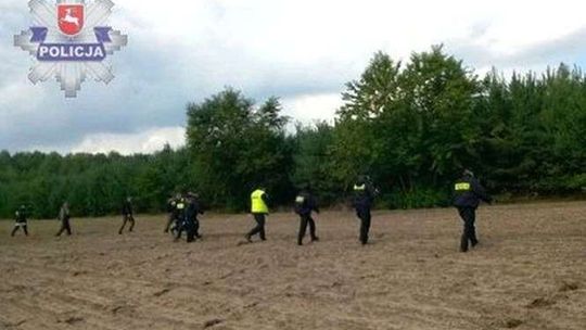 Poszła na grzyby do lasu i nie wróciła. Szukało jej kilkadziesiąt osób. Przez 17 godzin