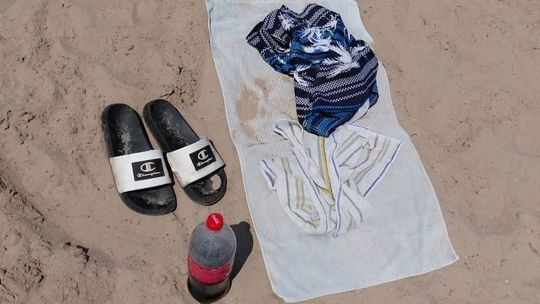 Poszukiwania na zalewie w Jacni. Znaleźli rzeczy na brzegu