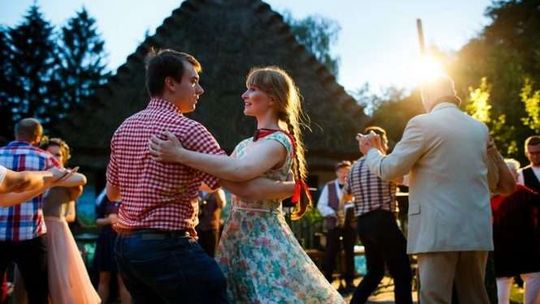 Potańcówka i pokaz dawnych zawodów w skansenie