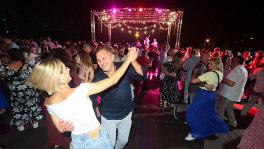 Potańcówka w skansenie