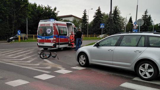 Potrącenie rowerzysty w Świdniku. Jechał po ścieżce rowerowej