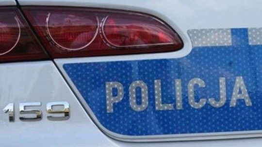 Potrącił kobietę, odwiózł do szpitala i zniknął. Kto widział wypadek? 