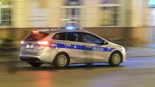 Potrącony mężczyzna zmarł w szpitalu. Policja szuka świadków wypadku 
