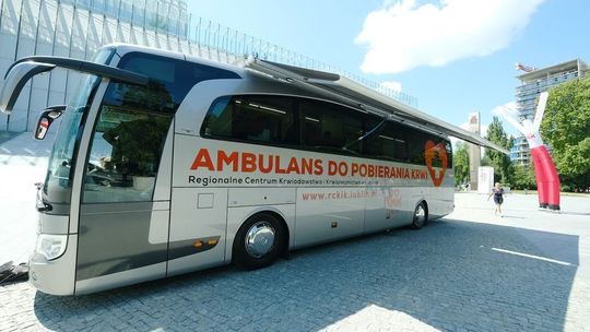 Potrzebna jest krew. Ambulans RCKiK odwiedzi 10 miast woj. lubelskiego
