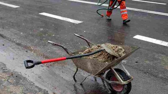 Powiat chełmski inwestuje w drogi