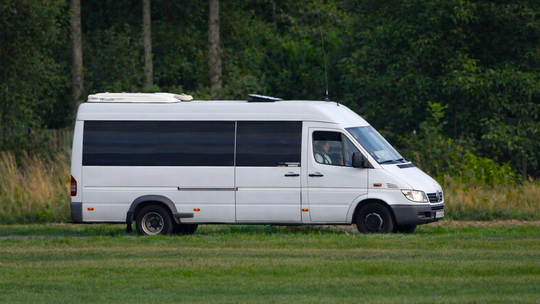 Powiat janowski stawia na komunikację. Dwie linie użyteczności publicznej kluczowe dla mieszkańców