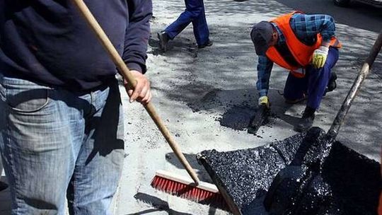 Powiat kraśnicki: Brakuje pieniędzy na remonty dróg