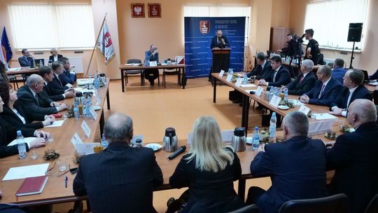 Powiat kraśnicki w liczbach. Nie zabrakło negatywnych komentarzy o raporcie