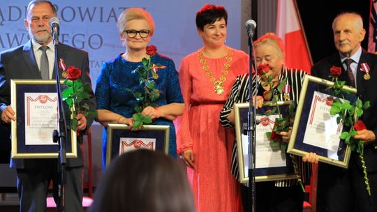 Powiat skończył 20 lat, odznaczenia dla zasłużonych