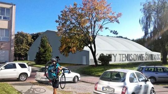Powiat świdnicki inwestuje w sport. Będą nowe korty, hala i boiska