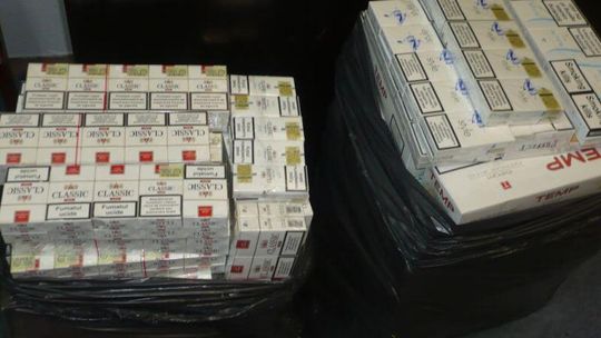 Powiat tomaszowski: Ukrainiec wpadł w autobusie z nielegalnymi papierosami