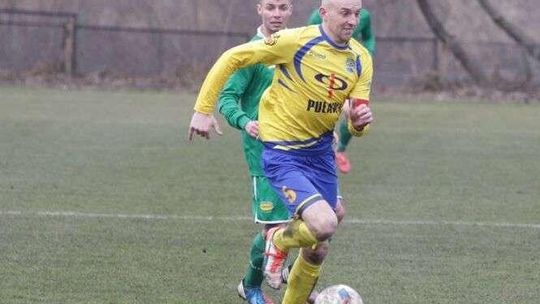 Powiślak - Tomasovia 2:1. Jedni dalej zaskakują, drudzy zawodzą