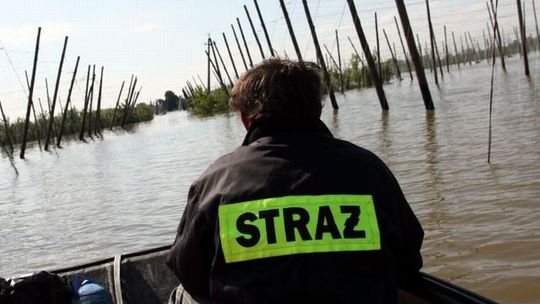 Powódź w Wilkowie: Ekstra wypłaty dla urzędników