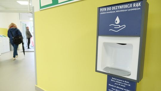 Powrót uczniów do szkół? Minister mówi jedno, wiceminister drugie