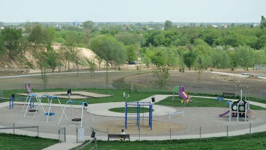 Powstaje nowy plac zabaw na LSM