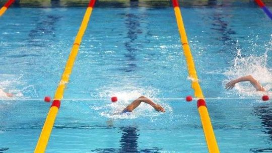 Powstanie nowy kompleks basenów i korty tenisowe