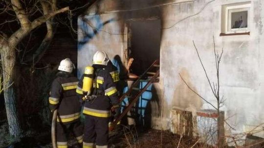 Pożar domu. Strażacy znaleźli ciało mężczyzny