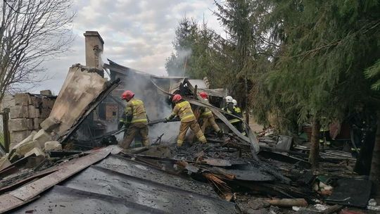 Pożar domu w Hiniszowie. Nie ma czego odbudowywać